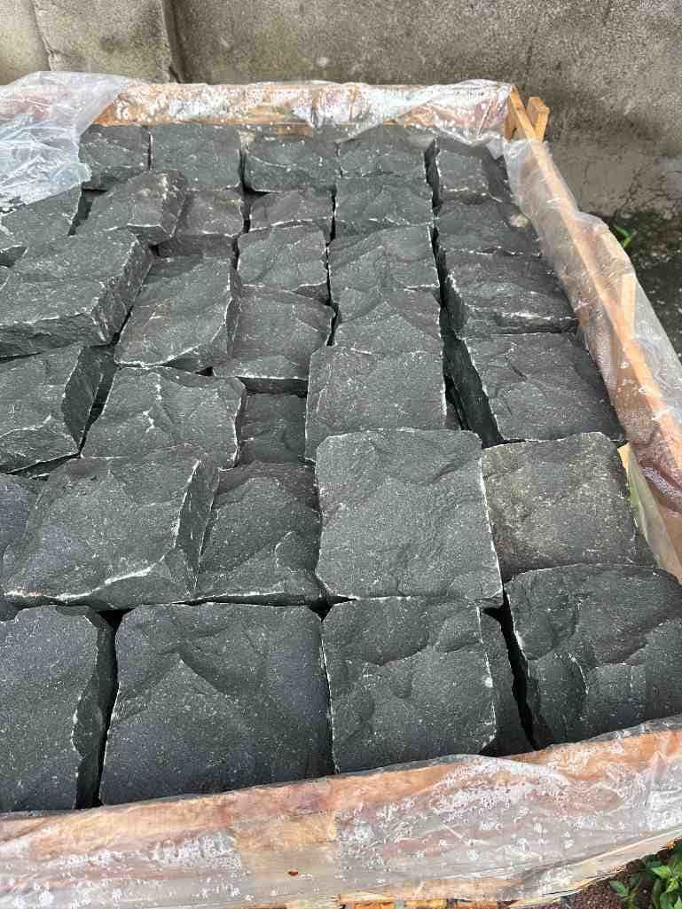 Lava Black Tuscan - alternate view